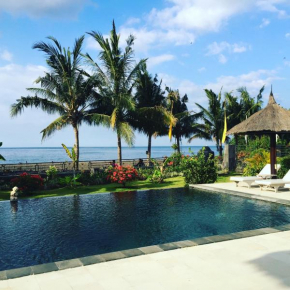  Villa Danison  Umeanyar